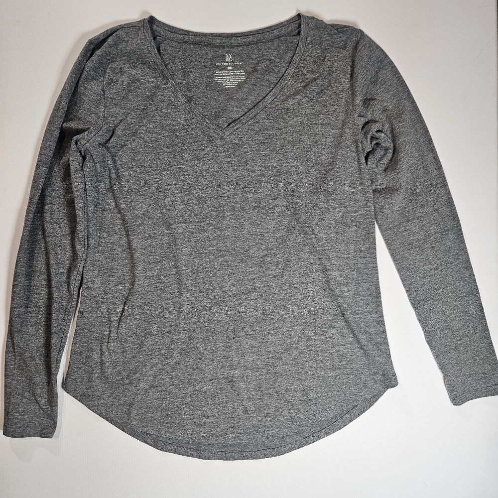 New York And Company Top Womens XS‎ Grey Long Sleeve Essential Casual Shirt